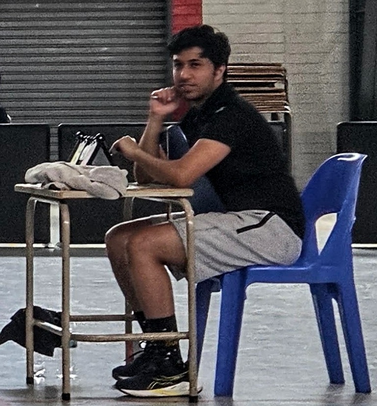 NOOASH02_umpire